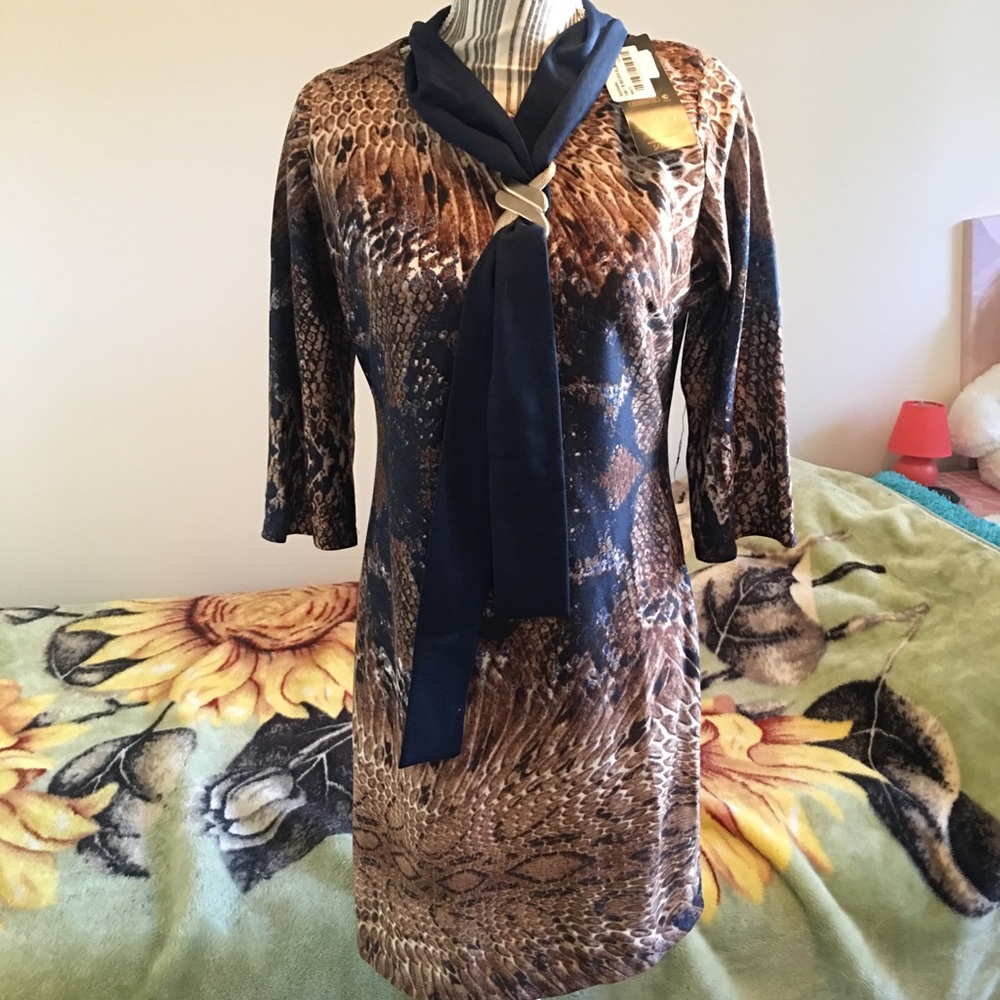 Fashion Dress. Heidi Dress in Navy.